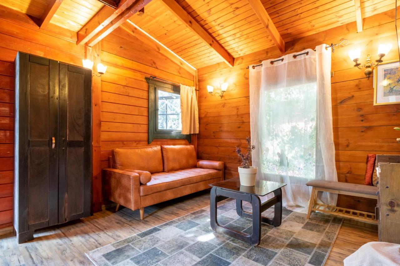 Family Cabin Menaẖemya Екстериор снимка